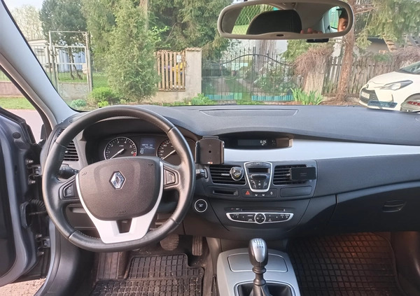 Renault Laguna cena 19000 przebieg: 199780, rok produkcji 2007 z Łódź małe 92